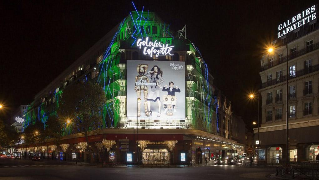 Aux Galeries Lafayette, «le vendeur doit devenir aussi digital que son client»