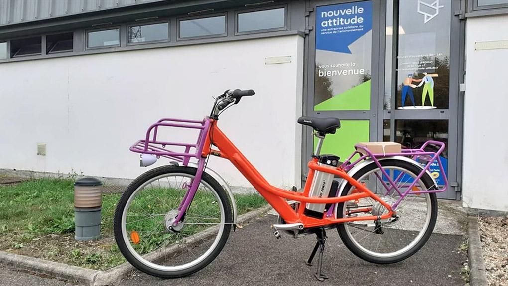 La Poste donne une seconde vie aux vélos de ses facteurs