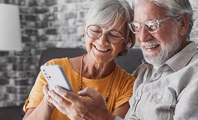 Fracture numérique, le risque s’éloigne pour les seniors