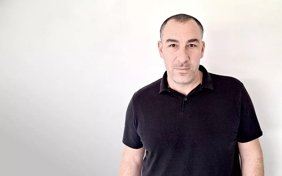 Photo portrait de Julien Achour